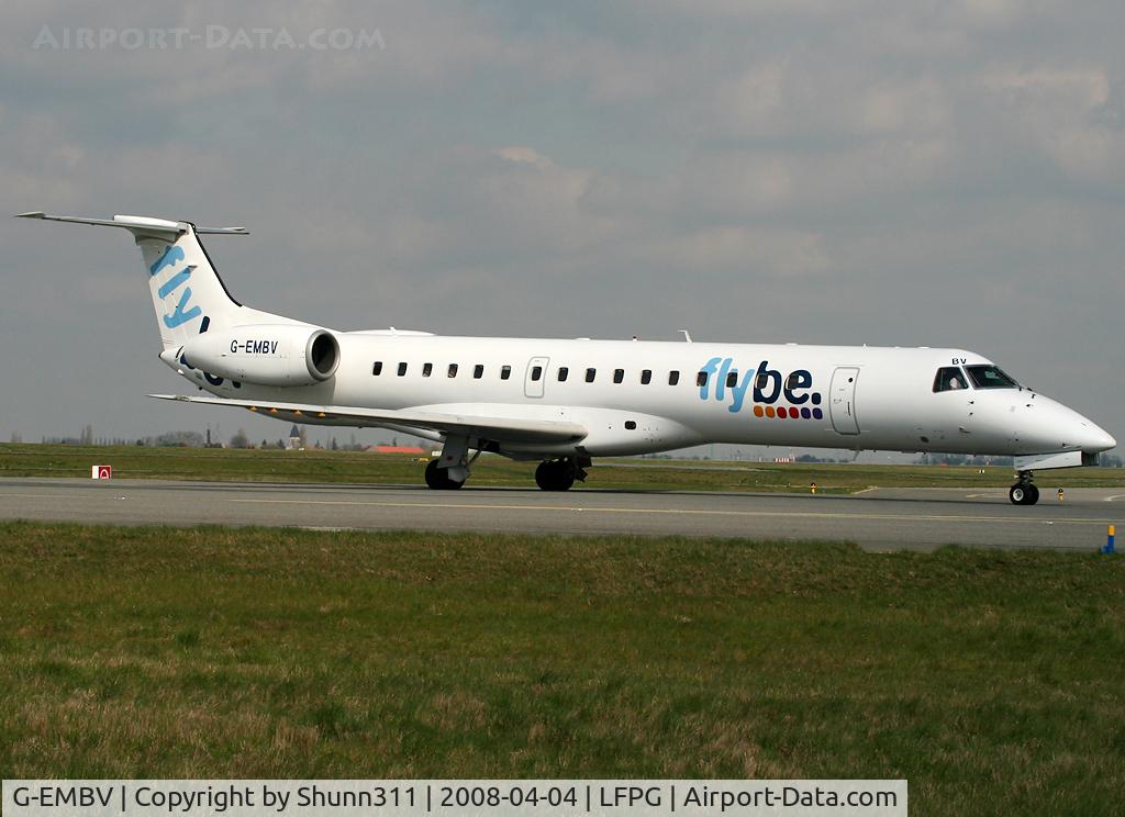 G-EMBV, 2001 Embraer EMB-145EU (ERJ-145EU) C/N 145482, Taxiing to his gate