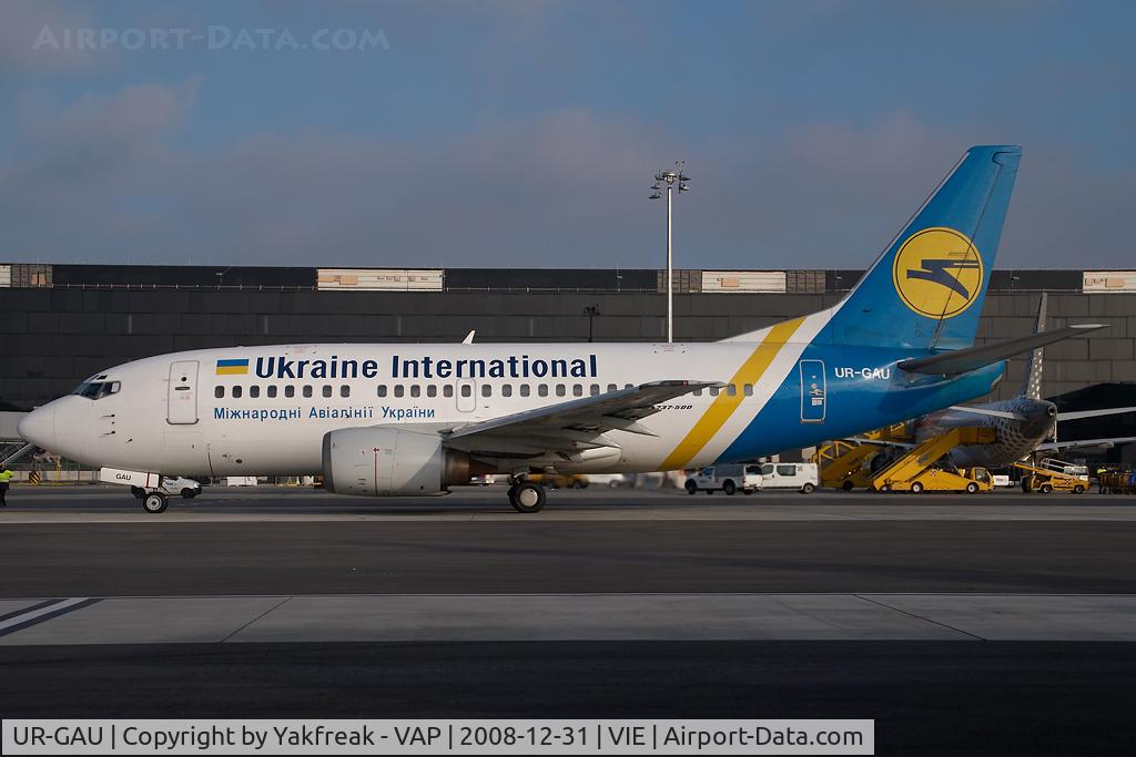 UR-GAU, 1992 Boeing 737-5Y0 C/N 25182, Ukraine International Boeing 737-500