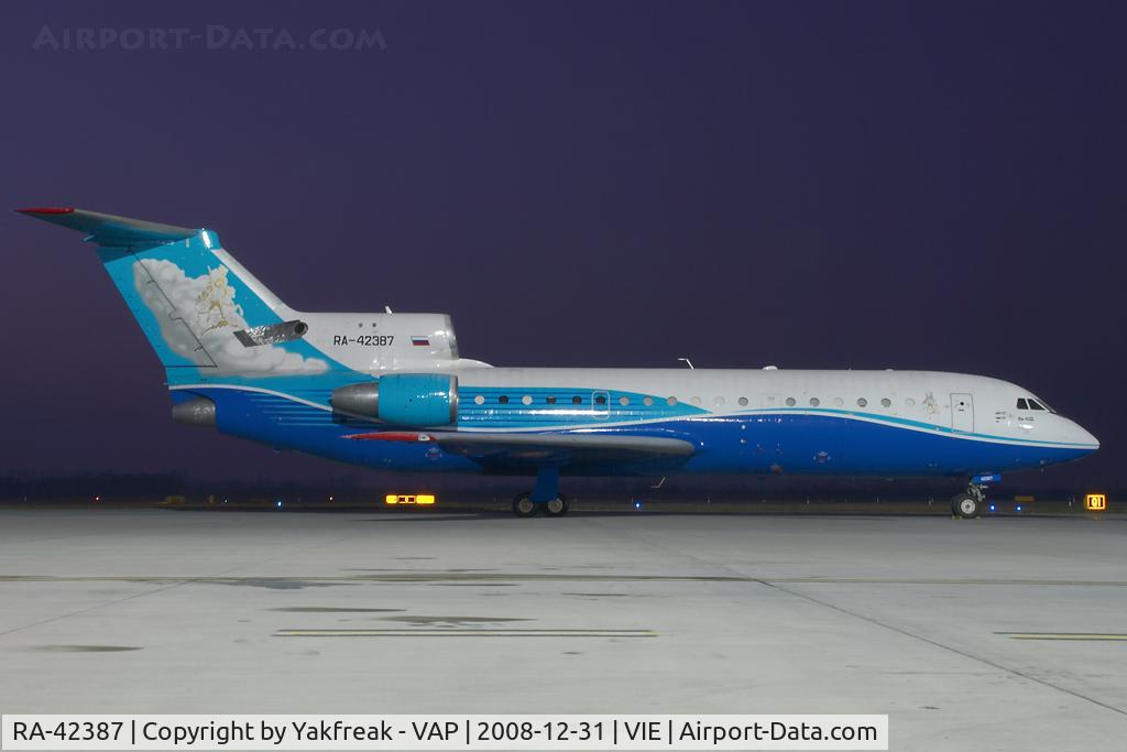 RA-42387, Yakovlev Yak-42D C/N 4520424016436, Yakservice Yakovlev 42