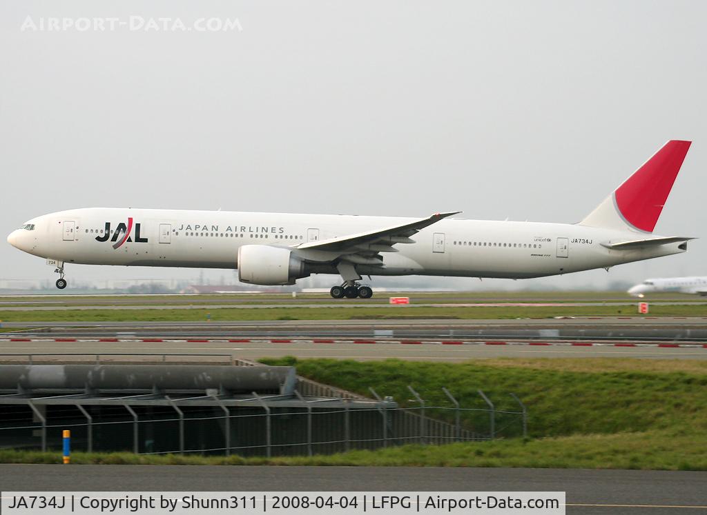 JA734J, 2005 Boeing 777-346/ER C/N 32433, On take off...