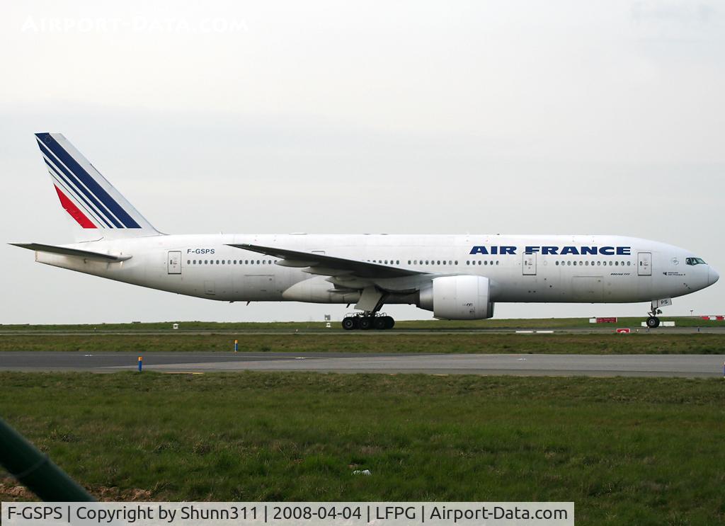 F-GSPS, 2001 Boeing 777-228/ER C/N 32306, Rolling to the terminal...