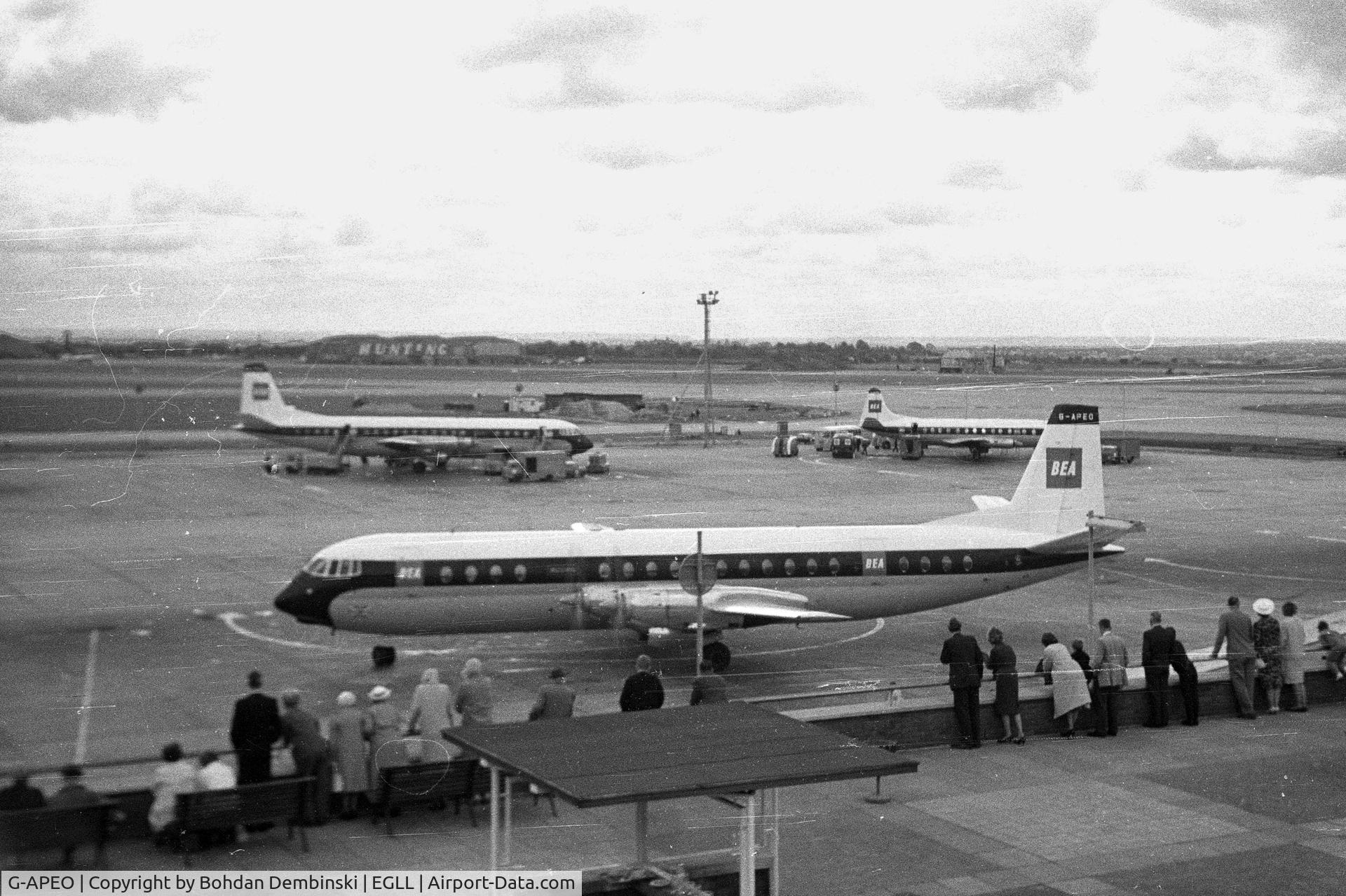 G-APEO, 1961 Vickers V953C Merchantman C/N 718, Taken from viewing area on Queen's Building