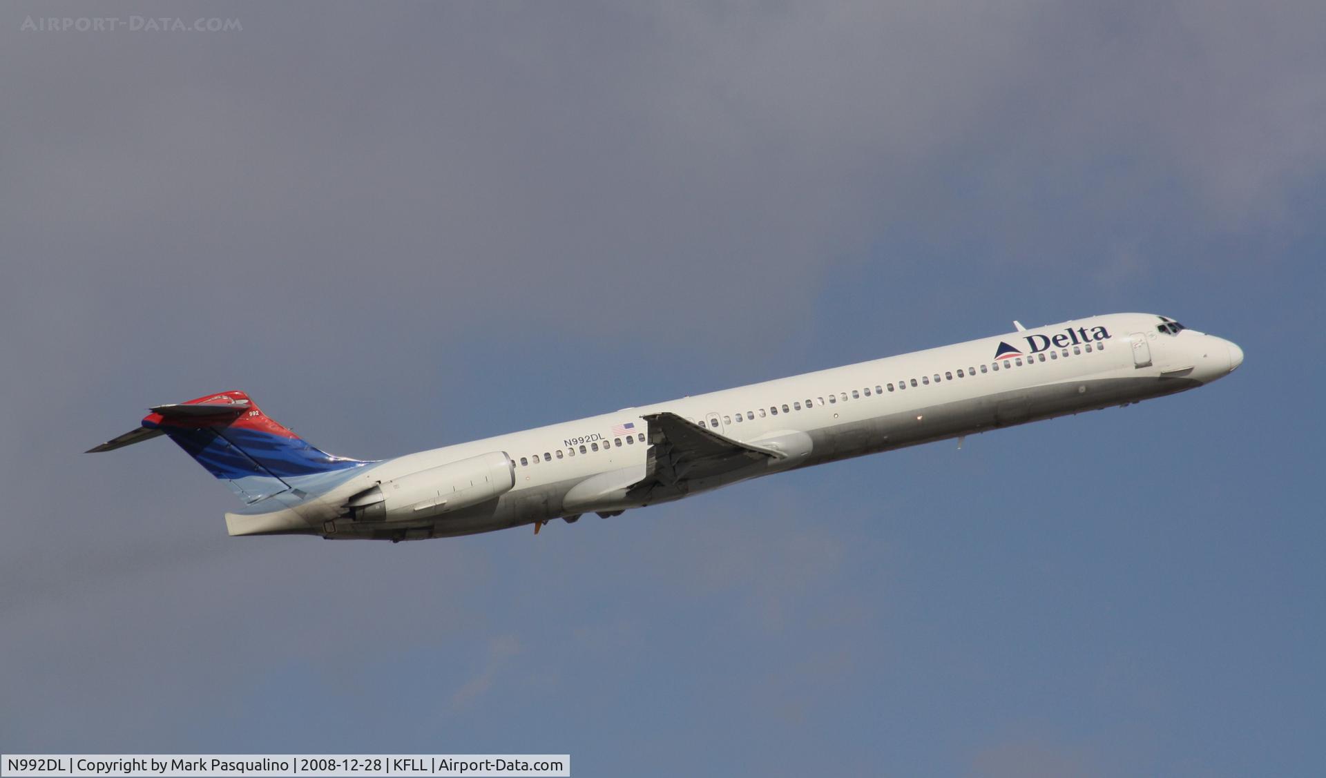 N992DL, 1991 McDonnell Douglas MD-88 C/N 53344, MD-88