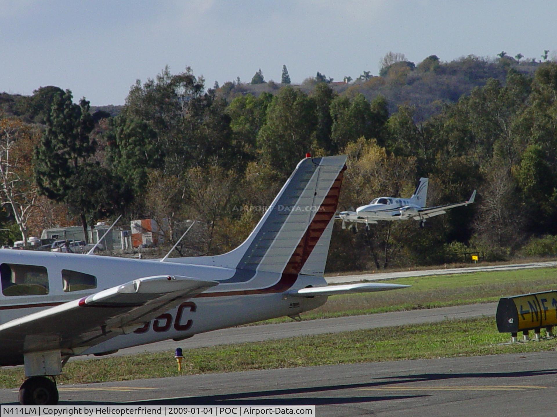 N414LM, 1980 Cessna 414A Chancellor C/N 414A0512, Landing on 8R at Brackett