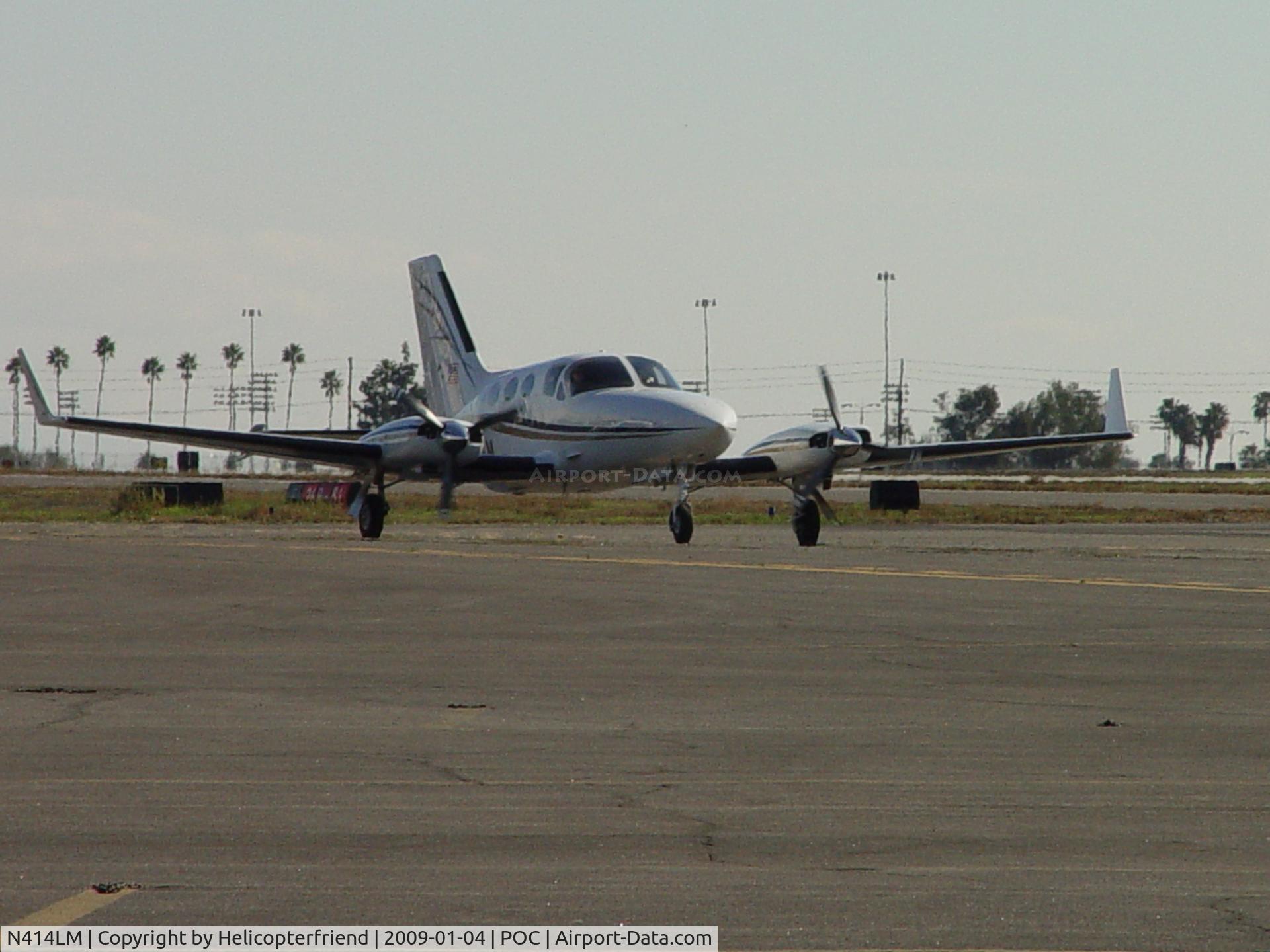 N414LM, 1980 Cessna 414A Chancellor C/N 414A0512, Taxiing back to hanger