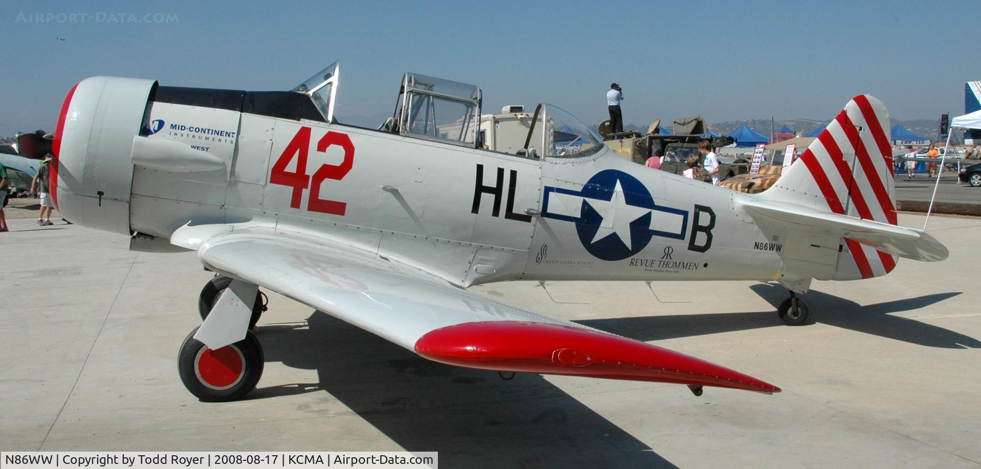 N86WW, 1956 North American SNJ-4 Texan C/N 88-12291, Camarillo Airshow 2008