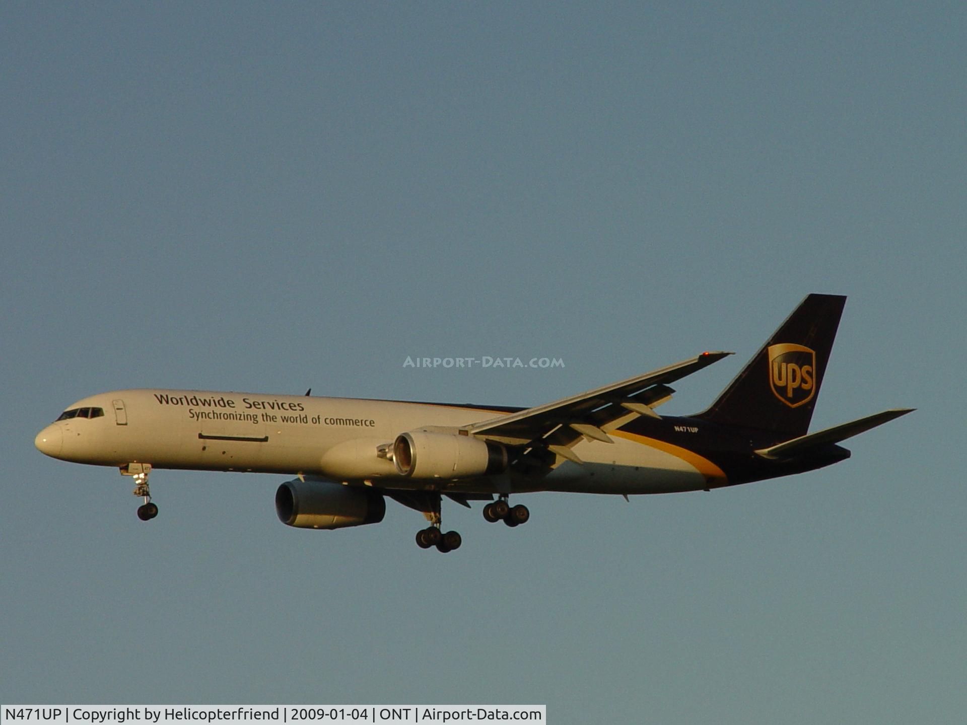 N471UP, 1998 Boeing 757-24APF C/N 28842, UPS914 approaching outer fence at Ontario