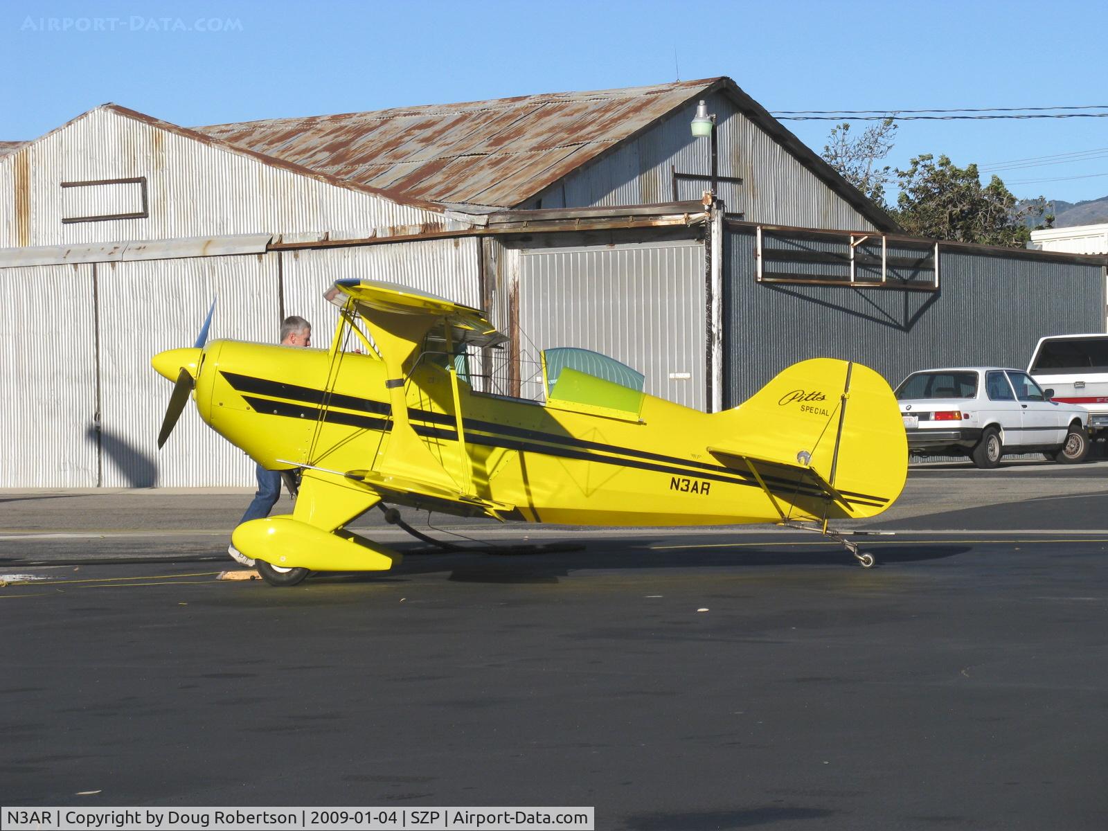 N3AR, 1974 Pitts S-1S Special C/N 10, 1974 Russell PITTS SPECIAL S-1S fully aerobatic, Lycoming O&VO-360 180 Hp, refueling