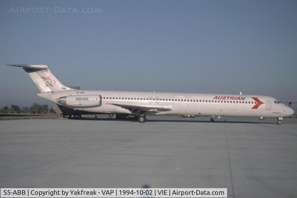 S5-ABB, 1981 McDonnell Douglas MD-82 (DC-9-82) C/N 48087, Austrian Airlines MD80