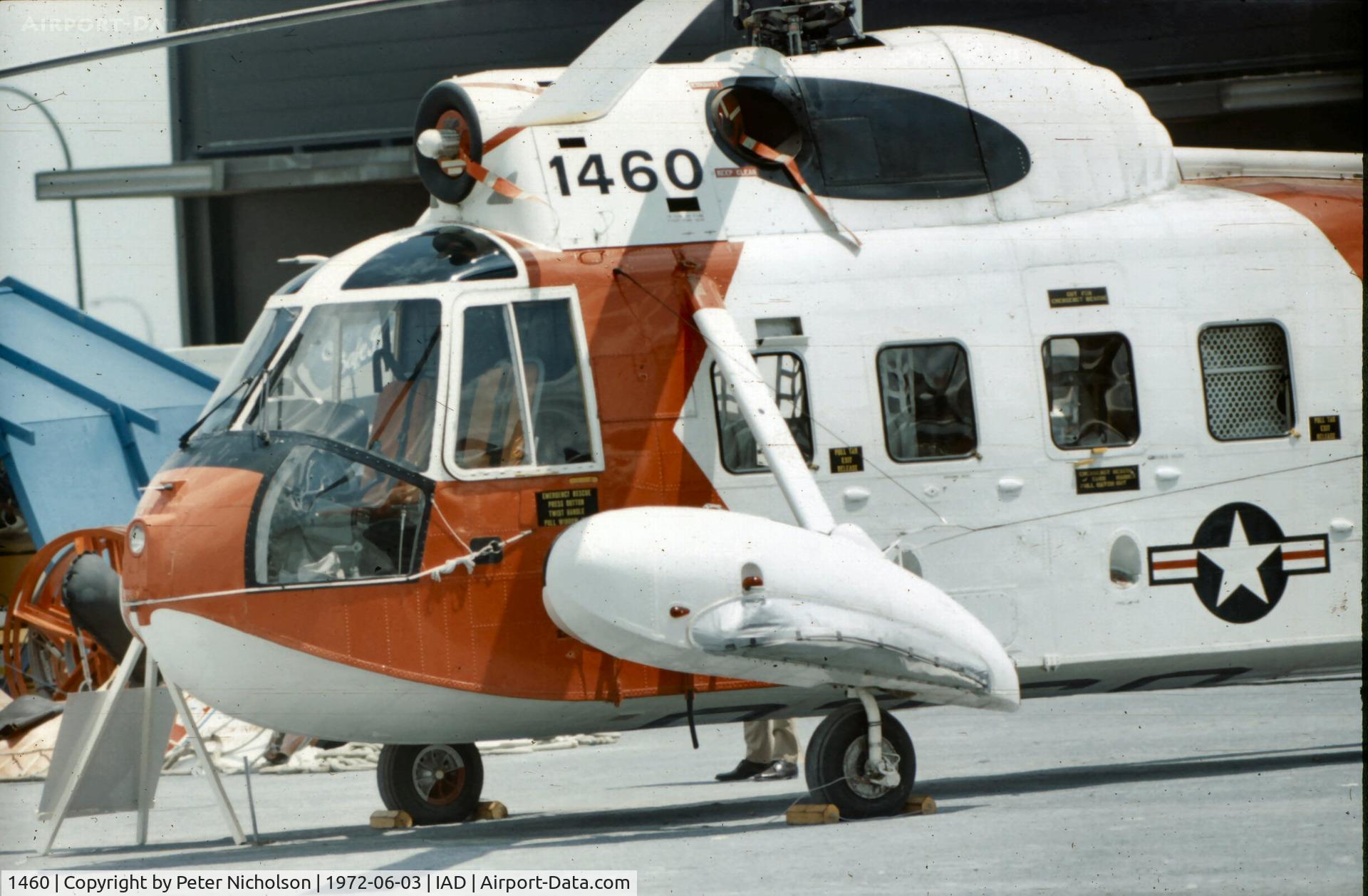 1460, Sikorsky HH-52A Sea Guard C/N 62.139, USCG Station Brooklyn displayed this Sea Guardian in the static park of Transpo 72 held at Dulles Airport.