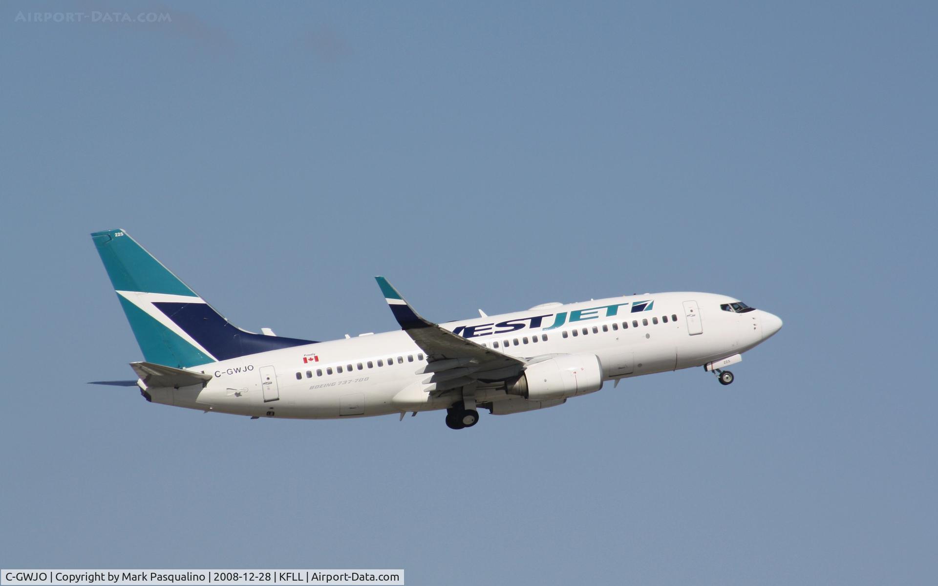 C-GWJO, 2004 Boeing 737-7CT C/N 33969, Boeing 737-700