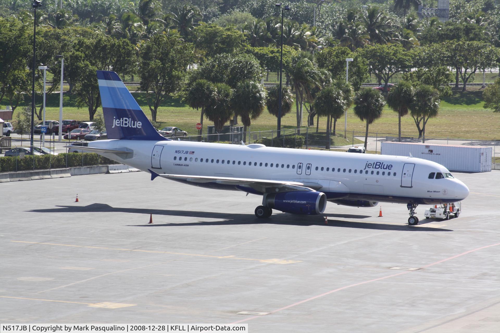 N517JB, 2000 Airbus A320-232 C/N 1327, Airbus A320