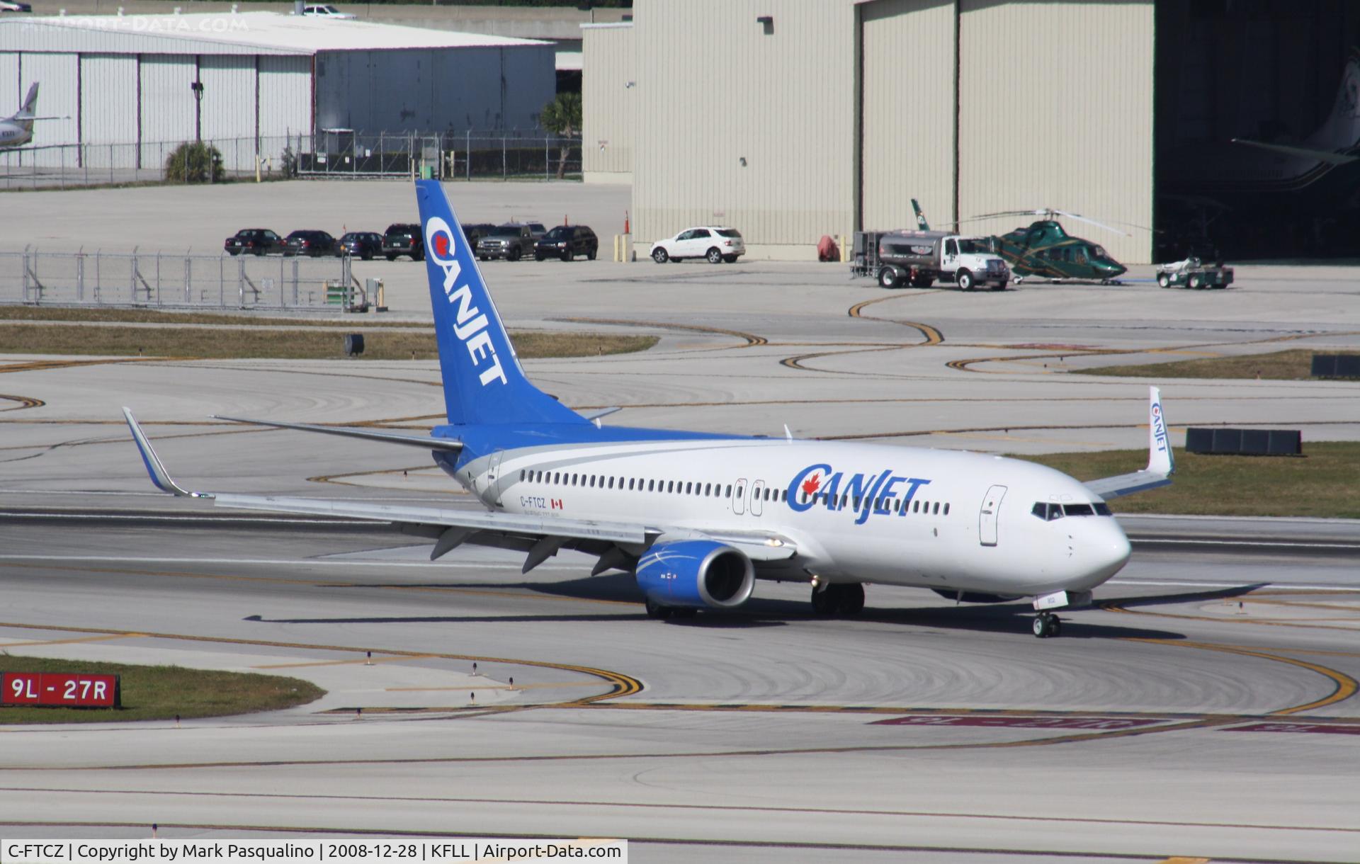 C-FTCZ, 2000 Boeing 737-8AS C/N 29923, Boeing 737-800