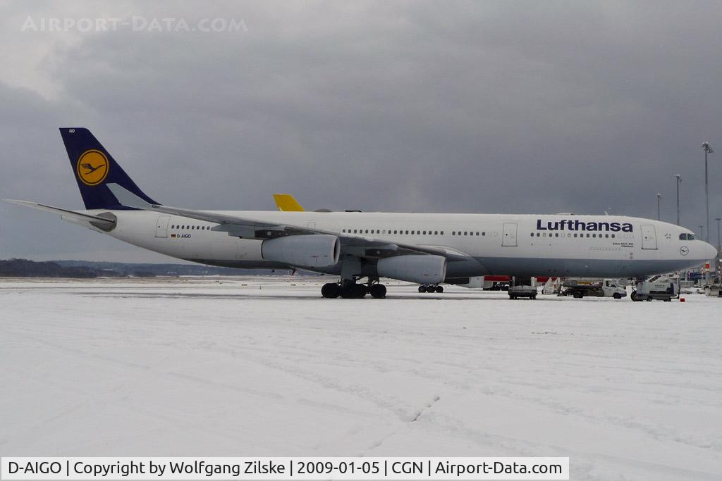 D-AIGO, 1998 Airbus A340-313X C/N 233, visitor