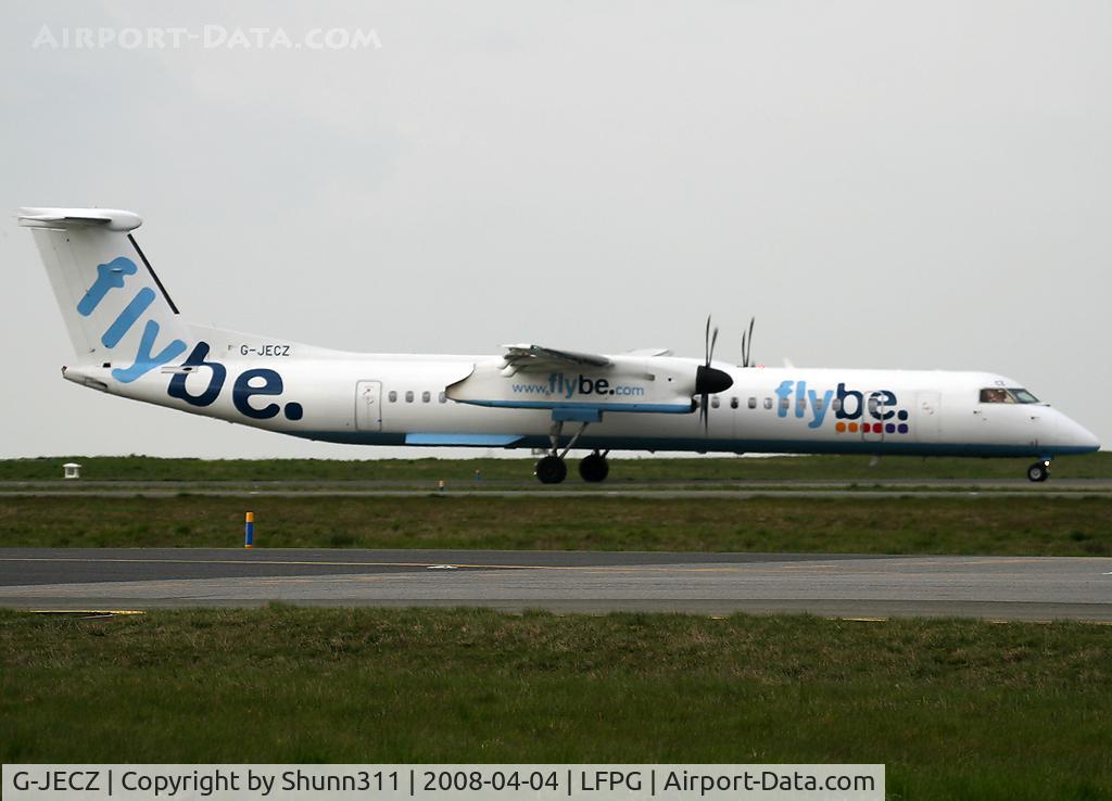G-JECZ, 2007 De Havilland Canada DHC-8-402Q Dash 8 C/N 4179, Rolling to the terminal...