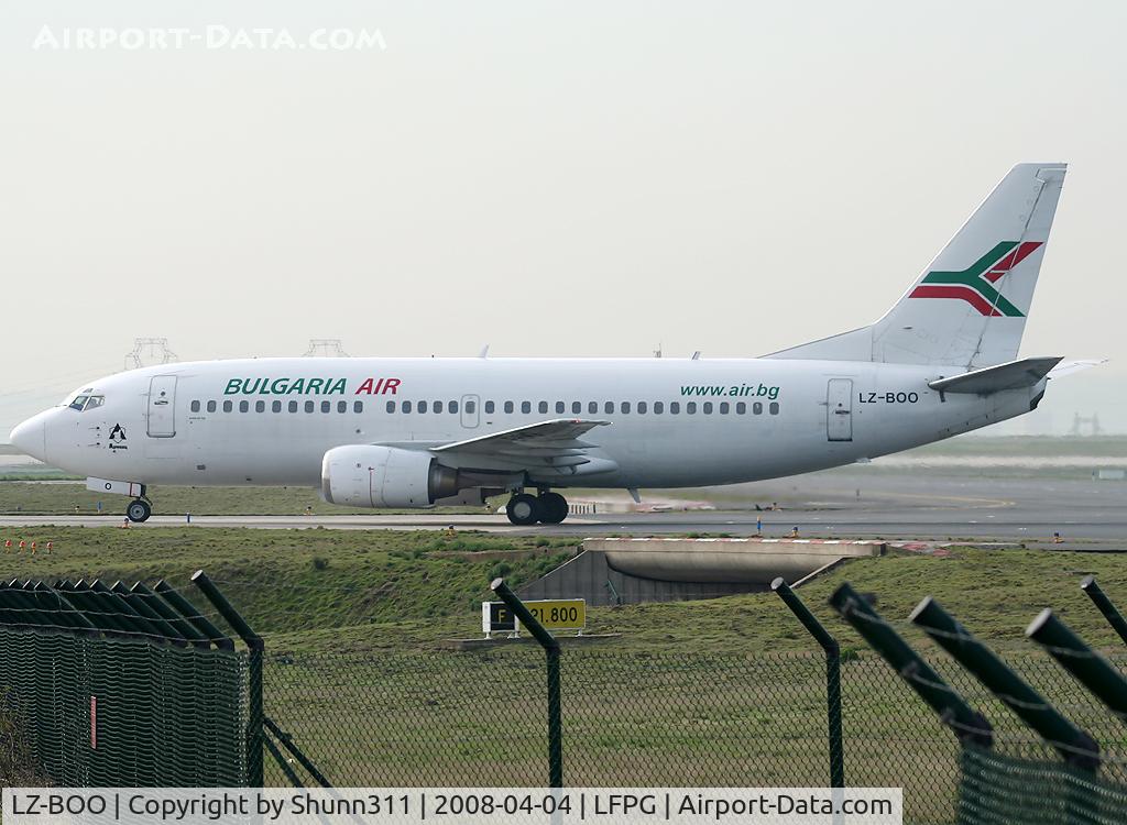 LZ-BOO, 1992 Boeing 737-341 C/N 26852/2273, Rolling to his gate...