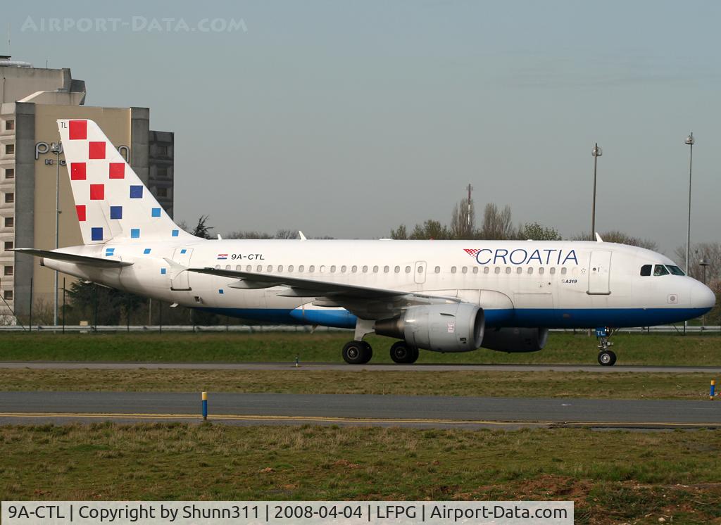 9A-CTL, 2000 Airbus A319-112 C/N 1252, Passing on parallels runways...