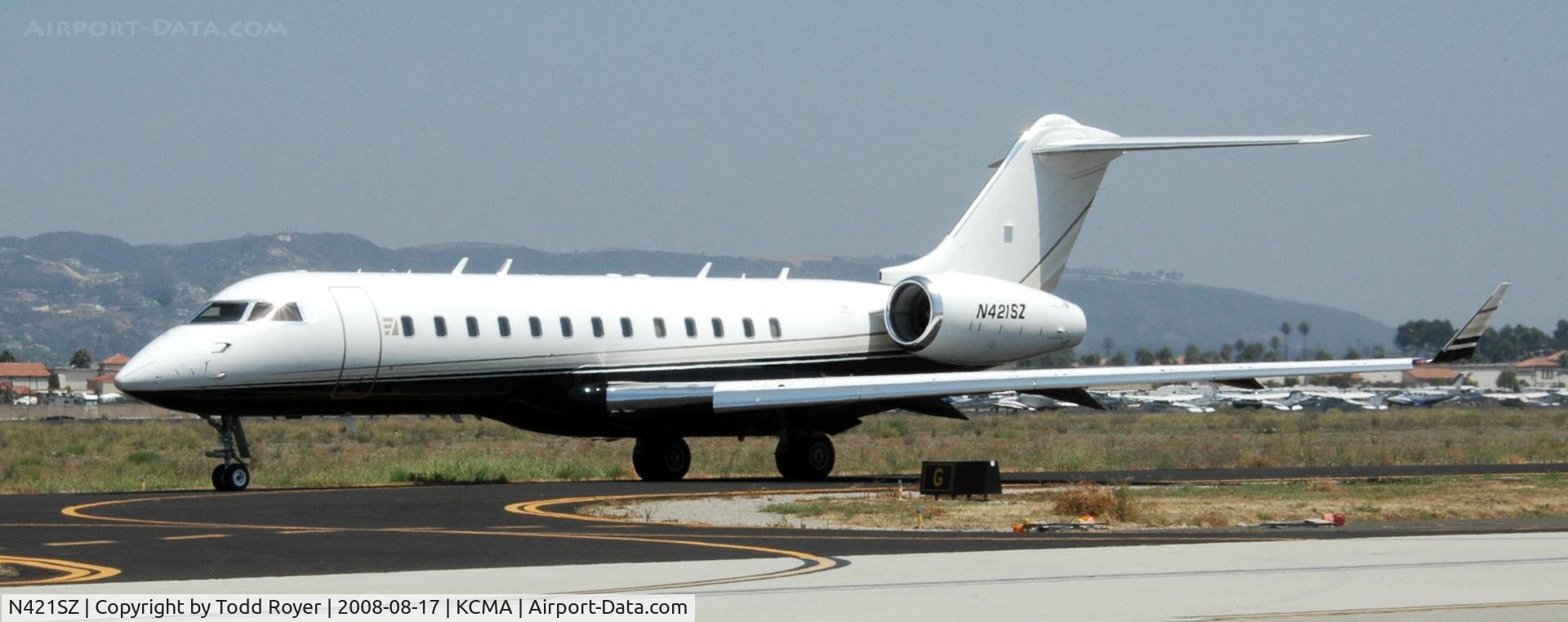 N421SZ, 2007 Bombardier BD-700-1A10 Global Express C/N 9239, Camarillo Airshow 2008