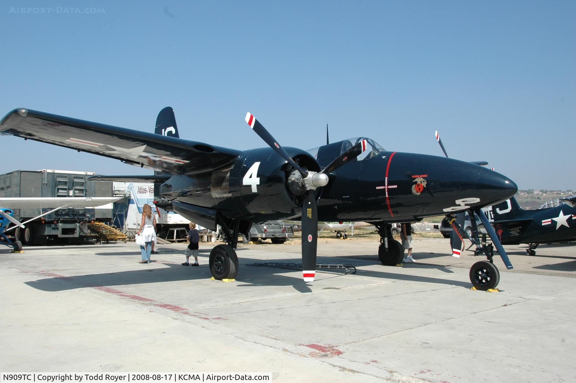 N909TC, 1945 Grumman F7F-3P Tigercat C/N 80425, Camarillo Airshow 2008