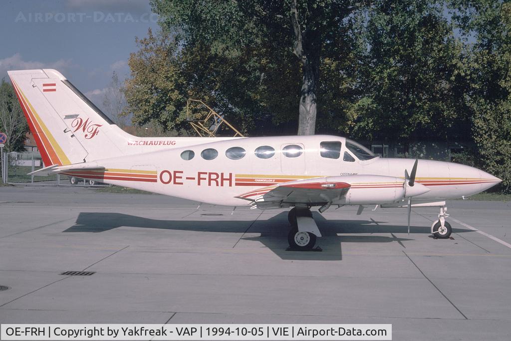 OE-FRH, Cessna 414A Chancellor Chancellor C/N 414A0027, Wachauflug Cessna 414