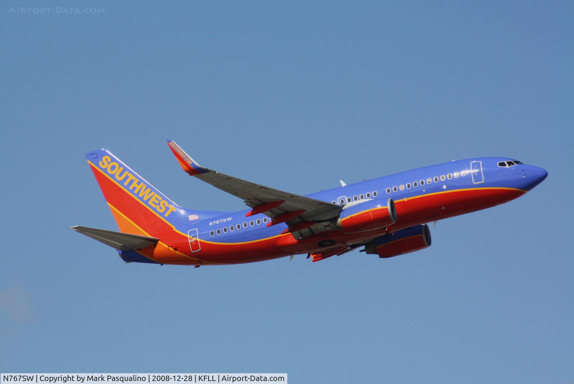 N767SW, 2000 Boeing 737-7H4 C/N 29807, Boeing 737-700