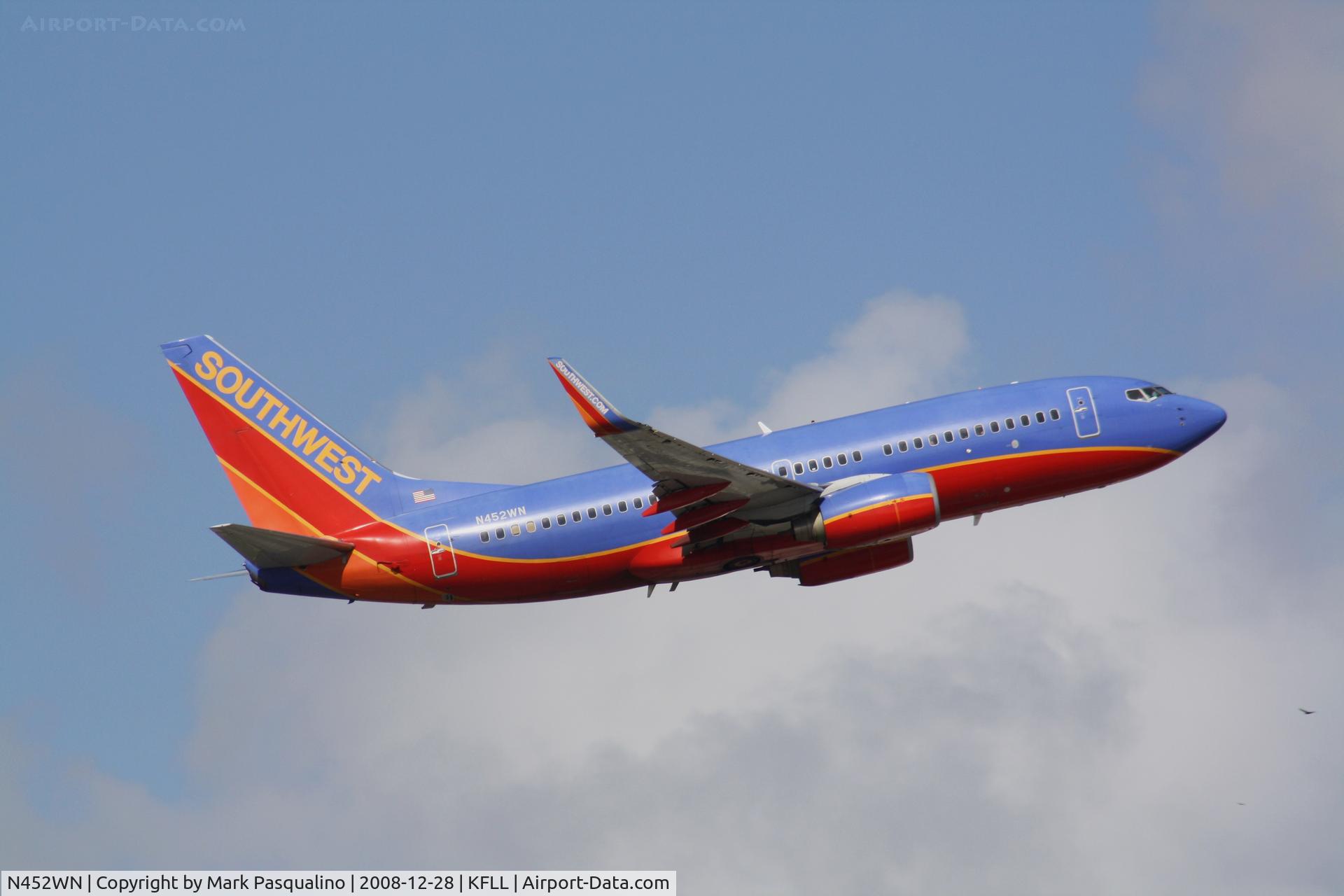 N452WN, 2004 Boeing 737-7H4 C/N 29846, Boeing 737-700