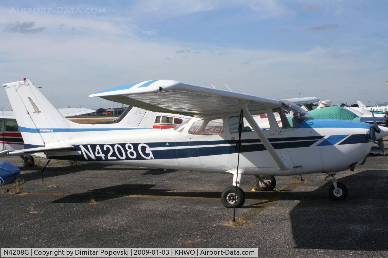 N4208G, 1979 Cessna 172N C/N 17272075, /