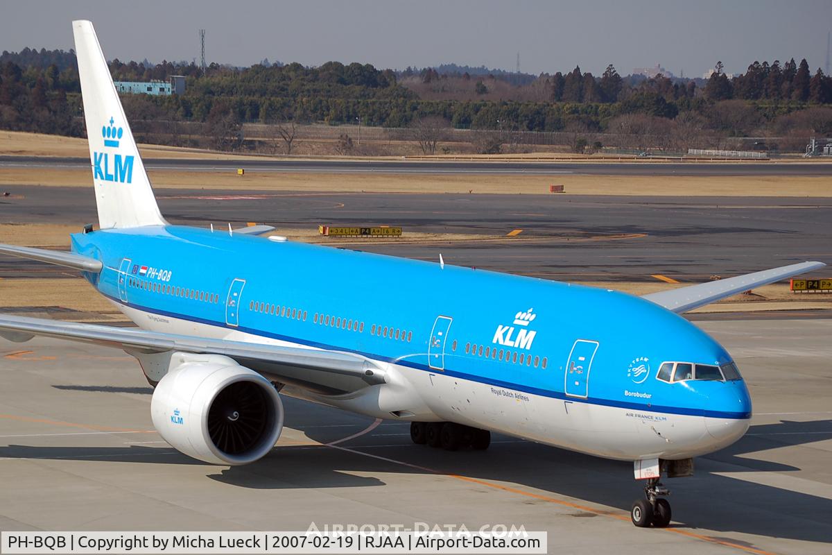 PH-BQB, 2003 Boeing 777-206/ER C/N 33712, At Narita