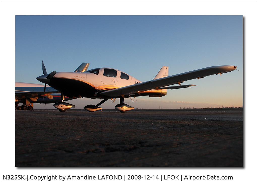 N325SK, 2005 Lancair LC41-550FG C/N 41528, Sunset at Vatry airport LFOK  France