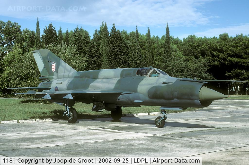 118, Mikoyan-Gurevich MiG-21bis C/N 75092905, One of the Croatian MiG-21s before their upgrade to MiG-21Bis-D standards.