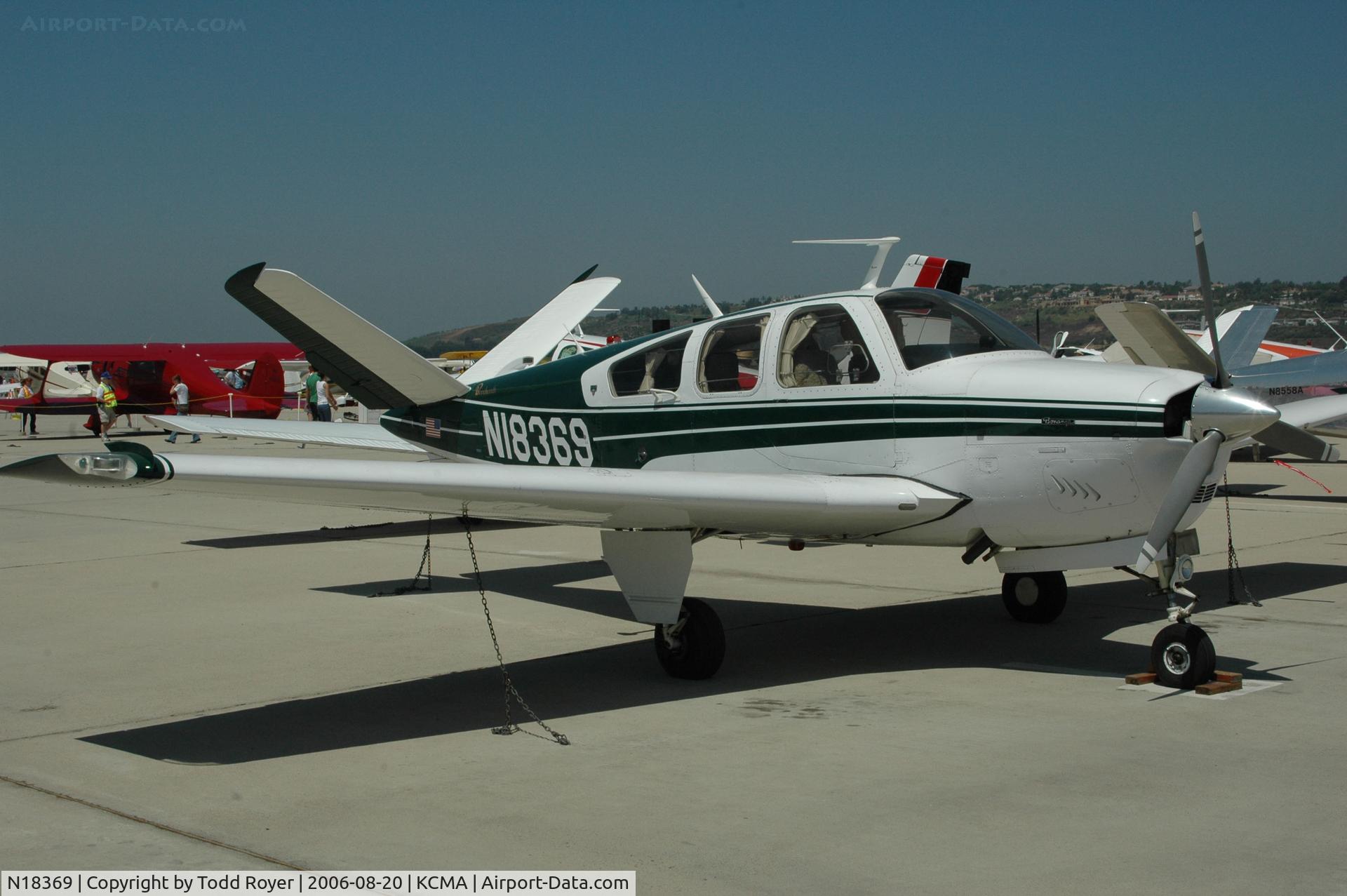 N18369, 1977 Beech V35B Bonanza C/N D-10050, Camarillo Airshow 2006