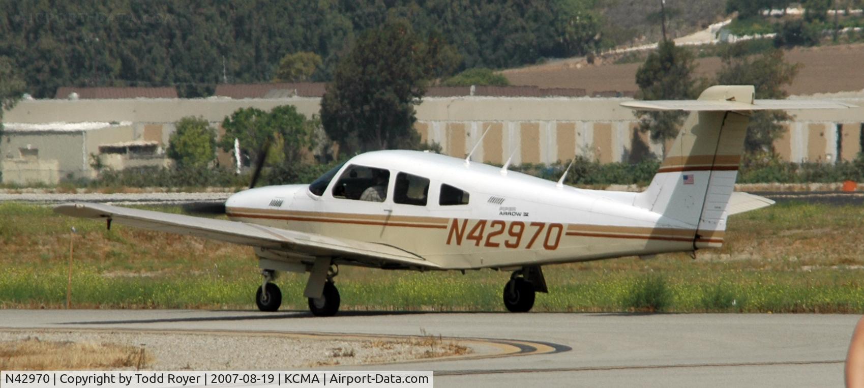 N42970, 1983 Piper PA-28RT-201T Arrow IV C/N 28R-8331030, Camarillo airshow 2007