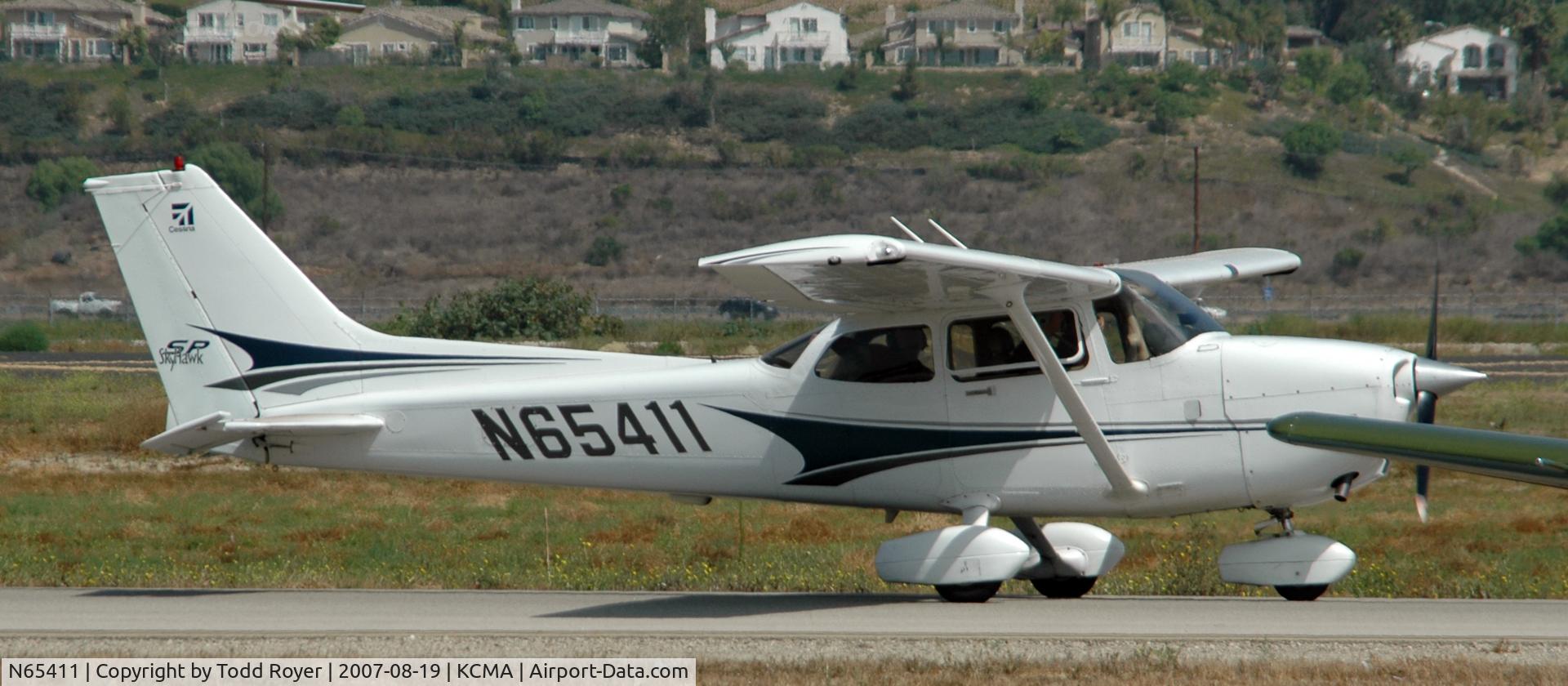 N65411, 2004 Cessna 172S C/N 172S9714, Camarillo airshow 2007