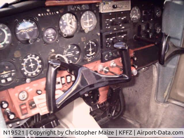 N19521, 1973 Cessna 150L C/N 15074466, Instrument Panel