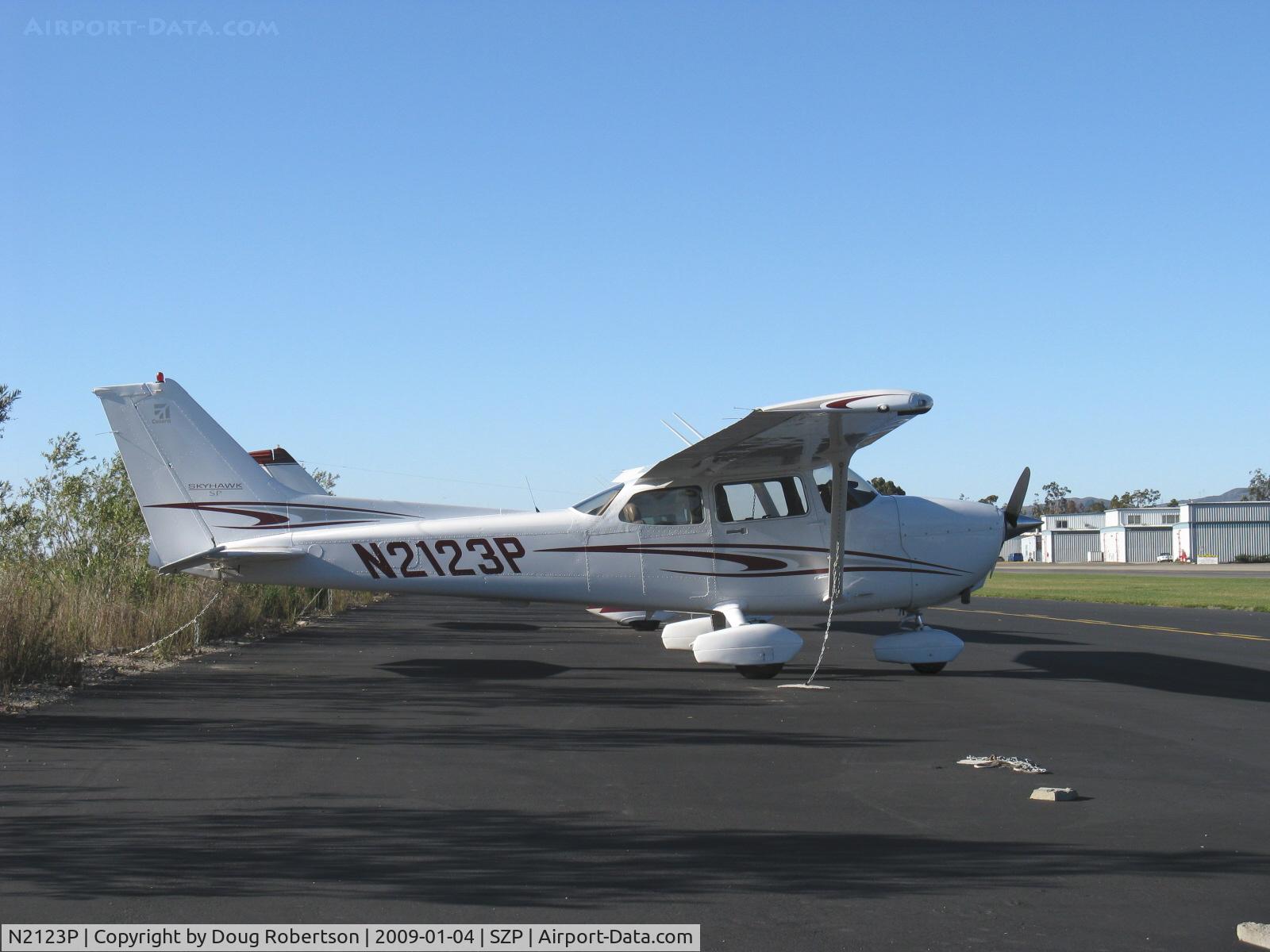 N2123P, 2005 Cessna 172S C/N 172S10000, 2005 Cessna 172S SKYHAWK SP II, Lycoming IO-360-L2A 180 Hp