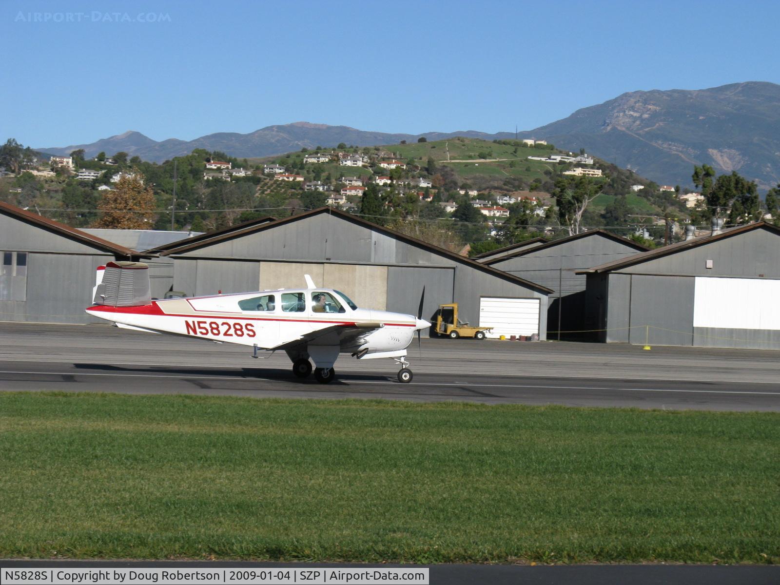 N5828S, 1964 Beech S35 Bonanza C/N D-7727, 1964 Beech S35 BONANZA, Continental IO-520-B 285 Hp, landing roll rwy 04