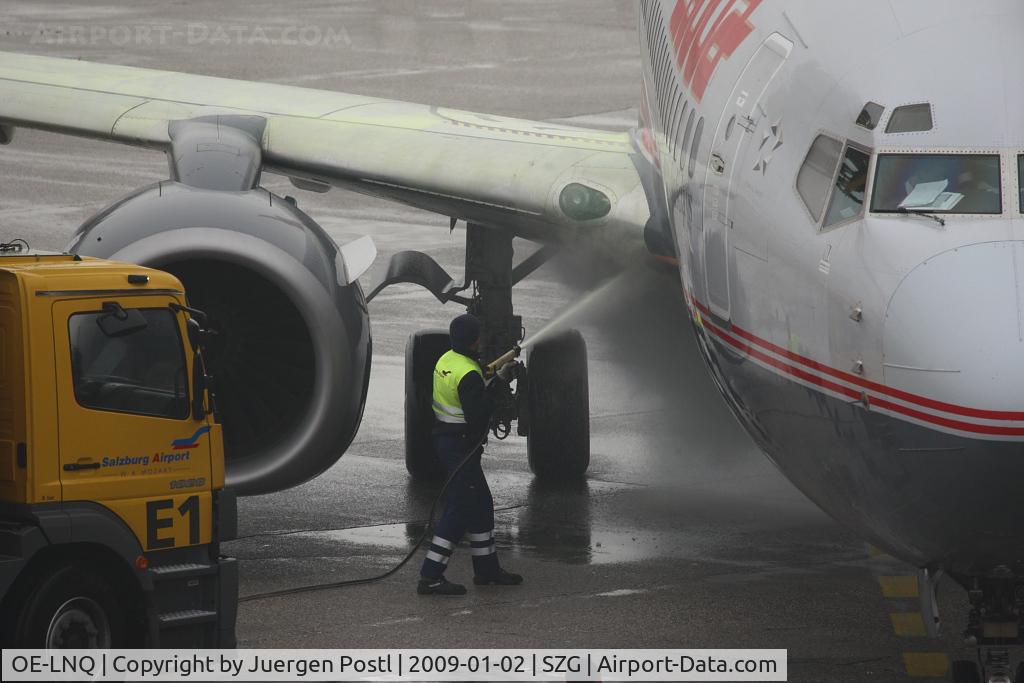 OE-LNQ, 2003 Boeing 737-8Z9 C/N 30421, Boeing 737-8Z9