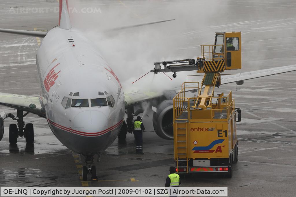OE-LNQ, 2003 Boeing 737-8Z9 C/N 30421, Boeing 737-8Z9