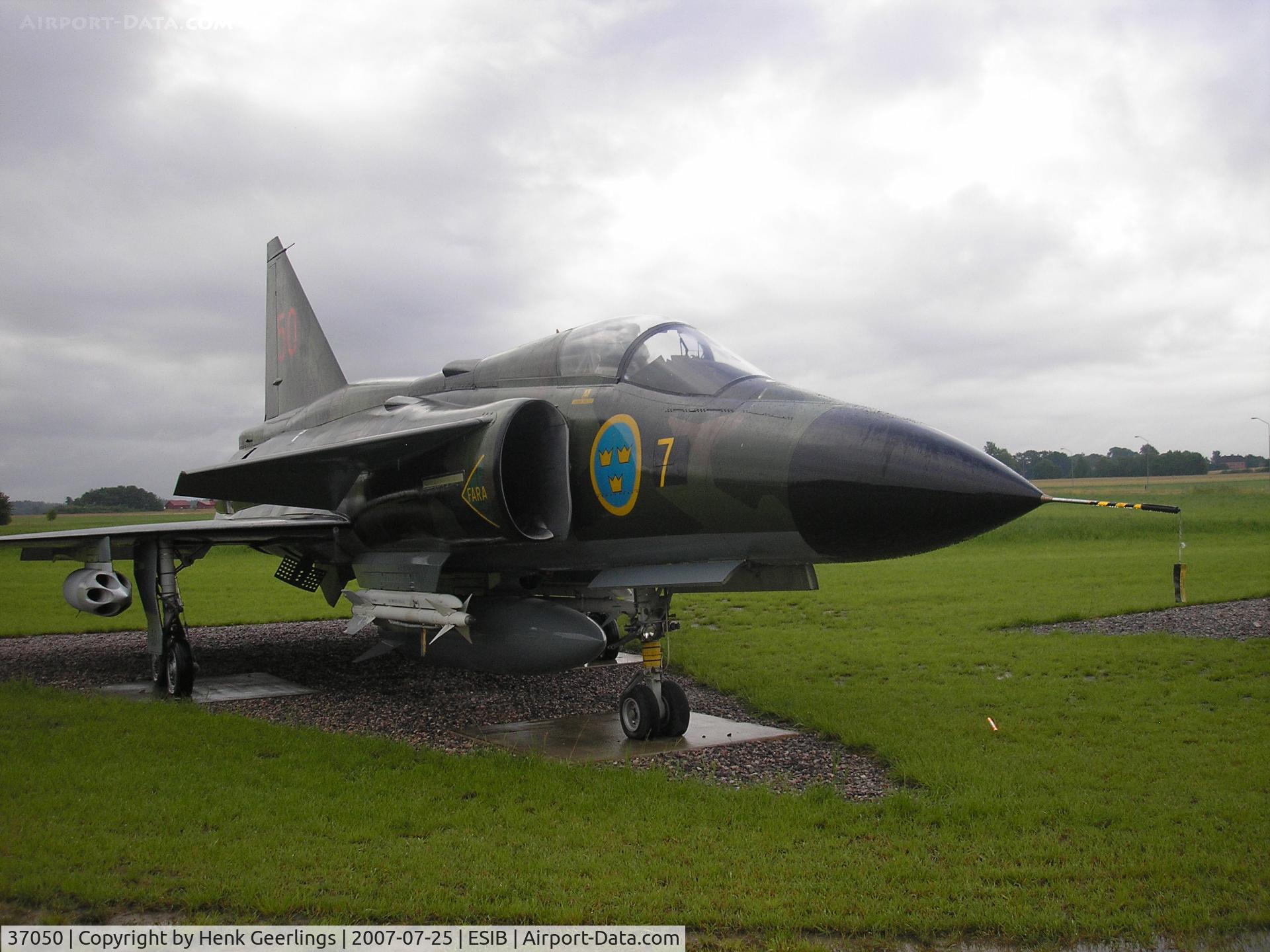 37050, Saab AJS 37 Viggen C/N 37050, Gate Guard Satenas AFB , SWAF