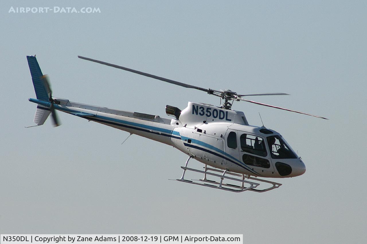 N350DL, 2008 Aerospatiale AS-350B-3 Ecureuil C/N 4526, At Grand Prairie Municipal