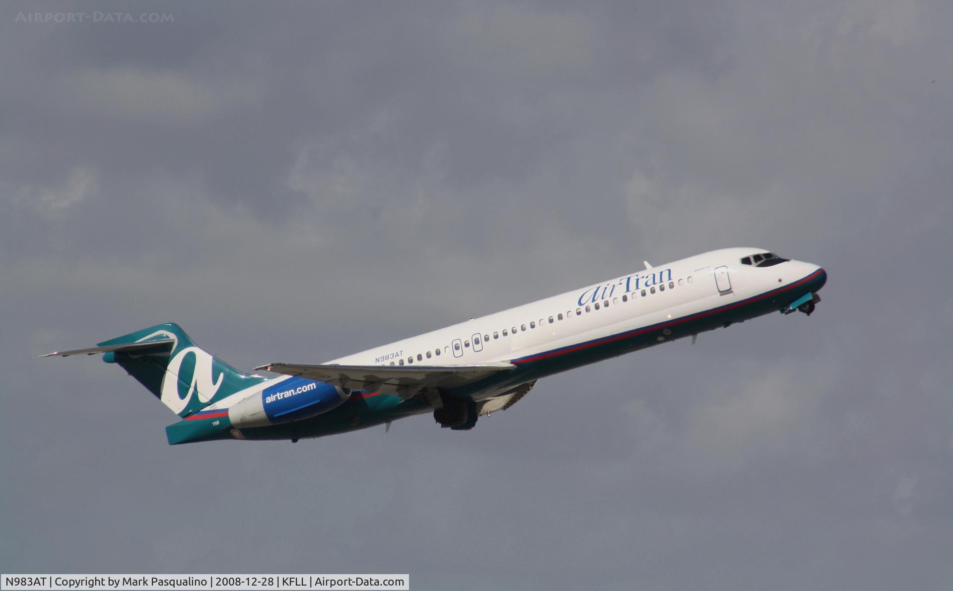 N983AT, 2005 Boeing 717-200 C/N 55052, Boeing 717-200