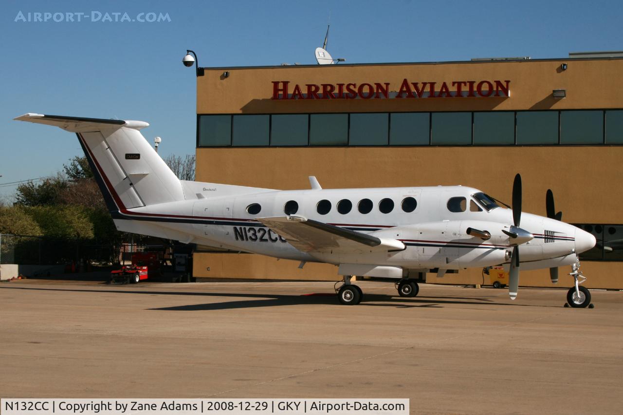 N132CC, 1984 Beech 300 C/N FA-11, At Arlington Municipal