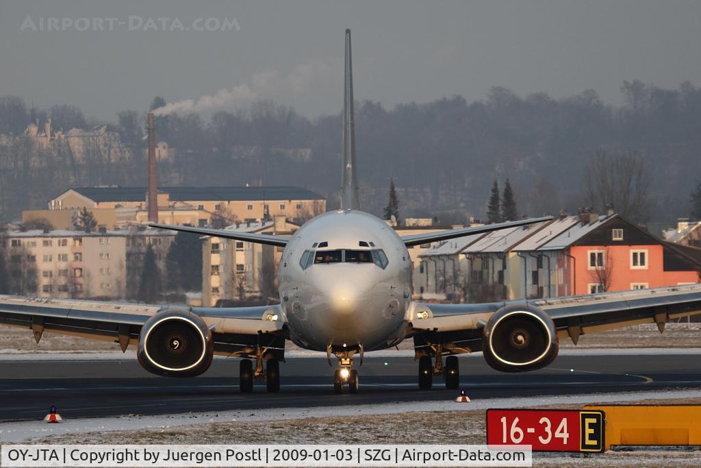OY-JTA, 1987 Boeing 737-33A C/N 23631, Boeing 737-33A