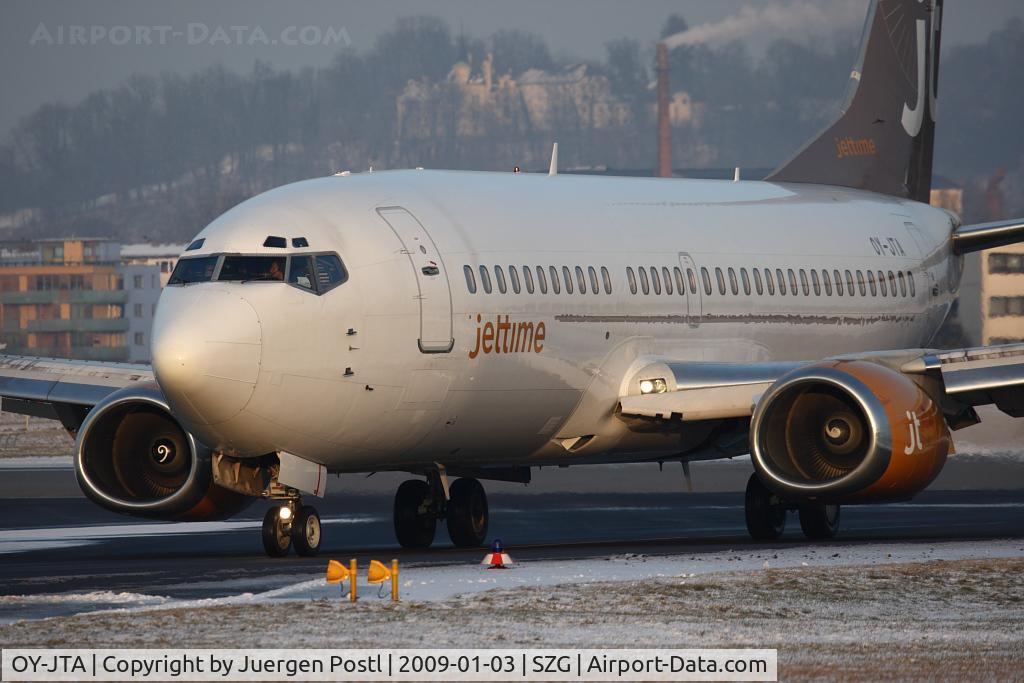 OY-JTA, 1987 Boeing 737-33A C/N 23631, Boeing 737-33A