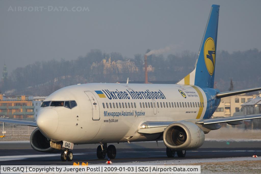 UR-GAQ, 1997 Boeing 737-33R C/N 28869, Boeing 737-33R