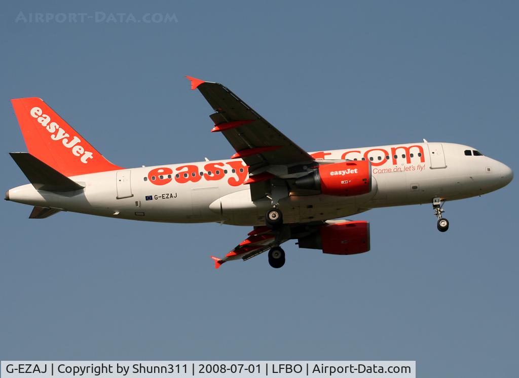G-EZAJ, 2006 Airbus A319-111 C/N 2742, Landing rwy 32L