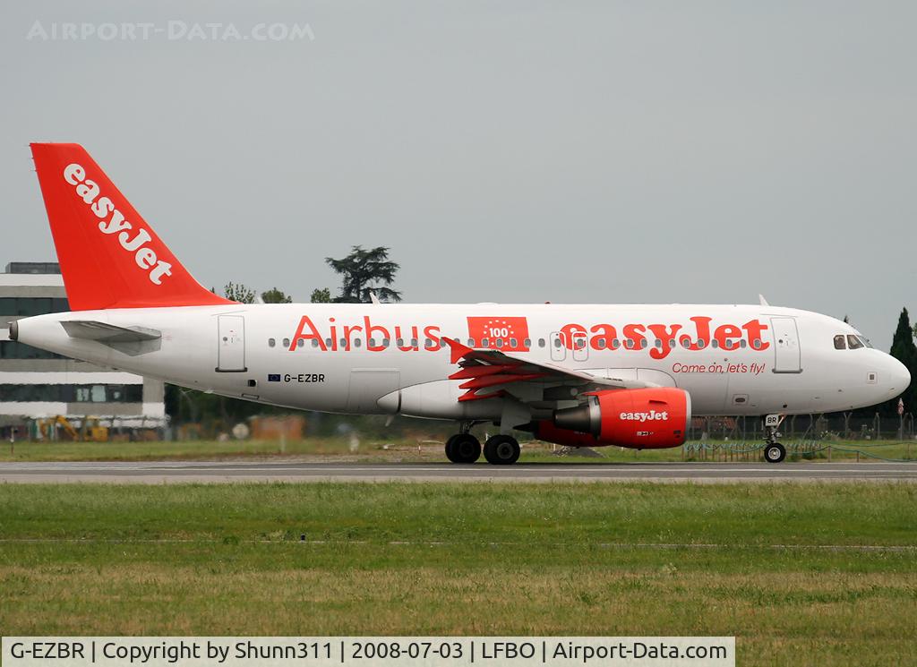 G-EZBR, 2007 Airbus A319-111 C/N 3088, Ready for take off rwy 32R