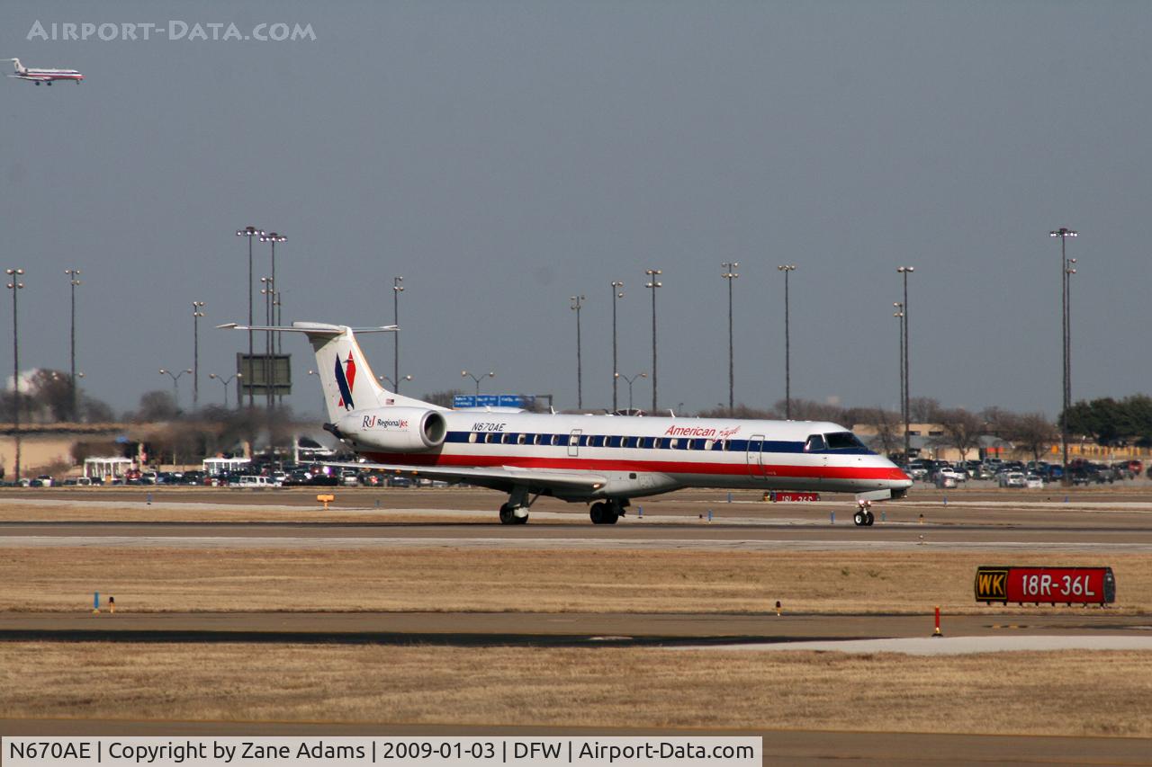N670AE, 2004 Embraer ERJ-145LR (EMB-145LR) C/N 145790, American Eagle landing at DFW