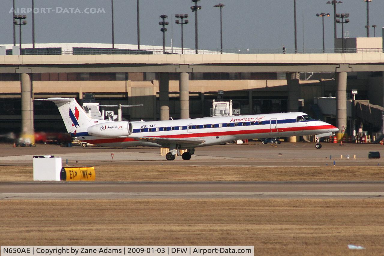 N650AE, 2001 Embraer ERJ-145LR (EMB-145LR) C/N 145417, American Eagle at DFW