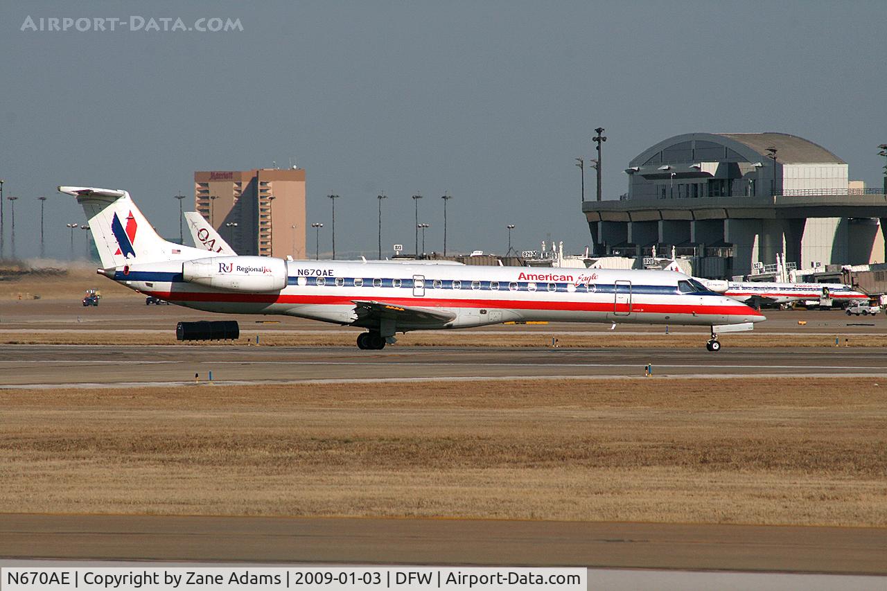 N670AE, 2004 Embraer ERJ-145LR (EMB-145LR) C/N 145790, American Eagle at DFW